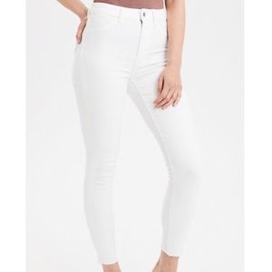 🆕 American Eagle White Jegging Crop Super Stretch